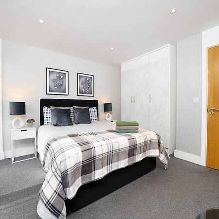 Cobalt Point 2 Apartman London Kültér fotó