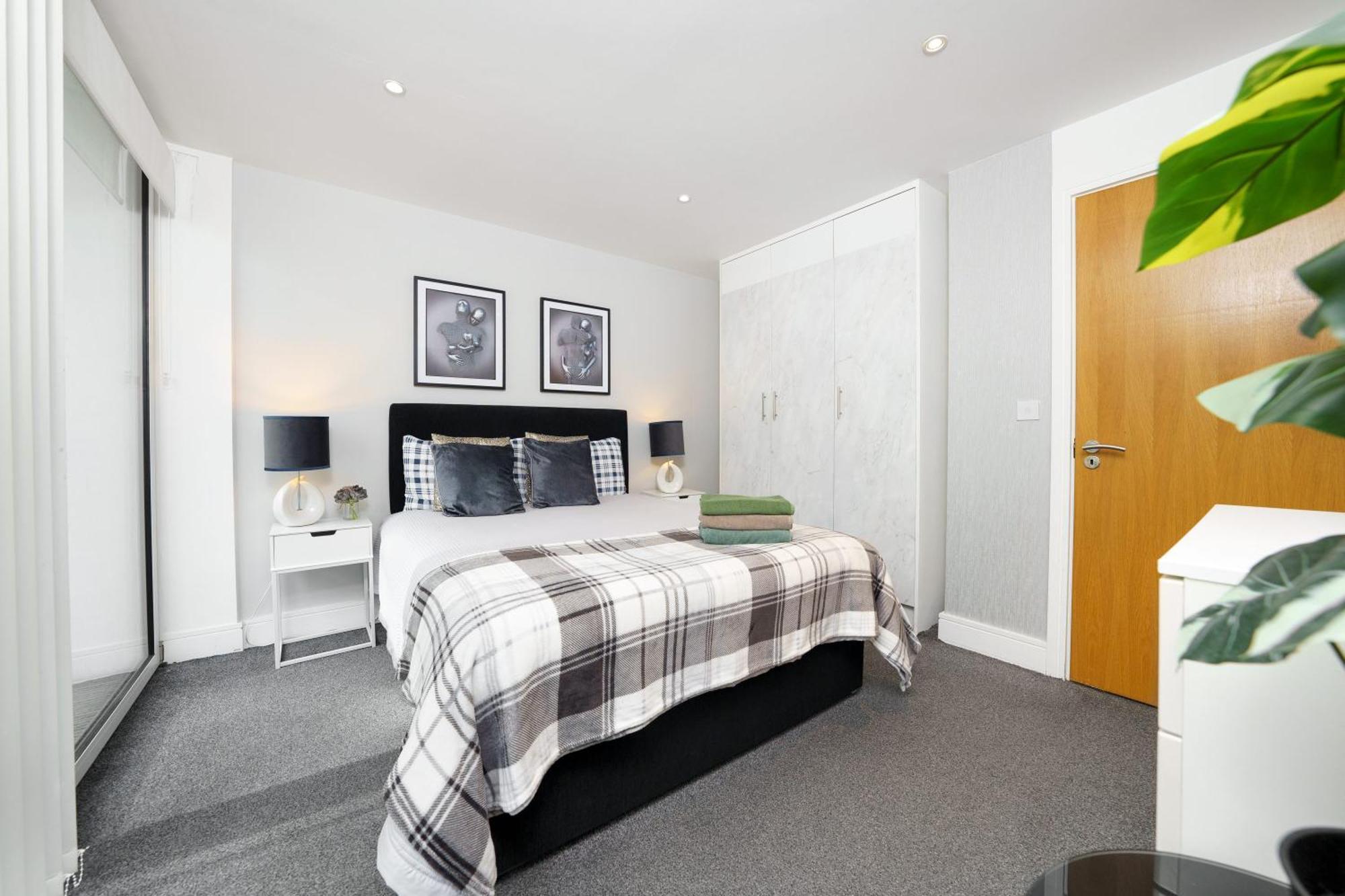 Cobalt Point 2 Apartman London Kültér fotó